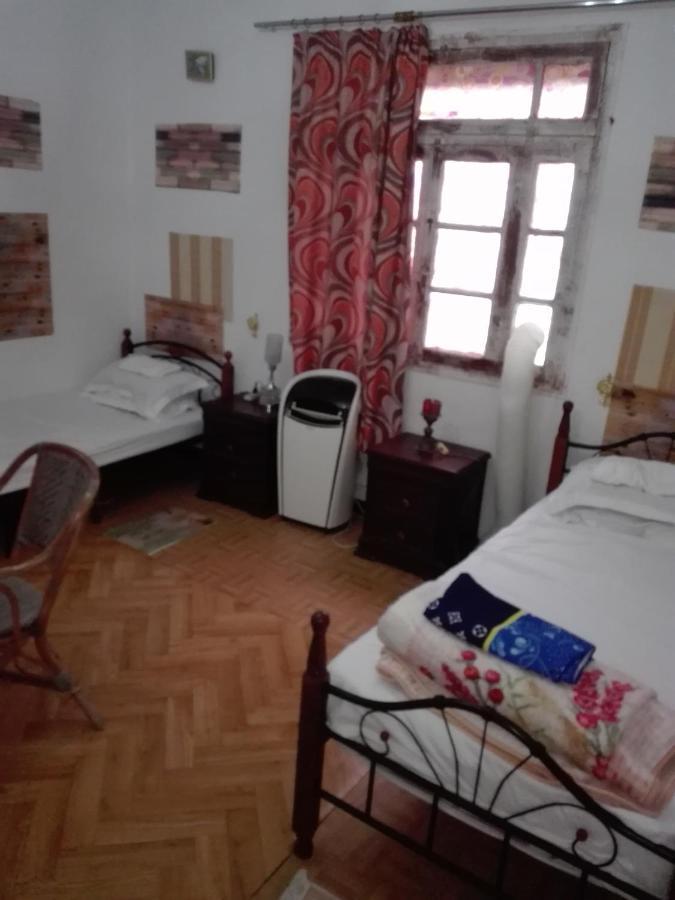 Vip Respectious Family Rooms El Biar Algiers Exterior foto